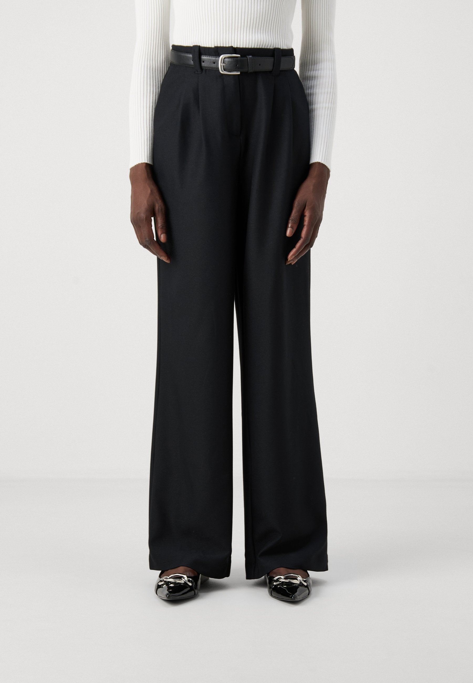 Vero Moda Tall VMSELAH WIDE BELTED PANTS