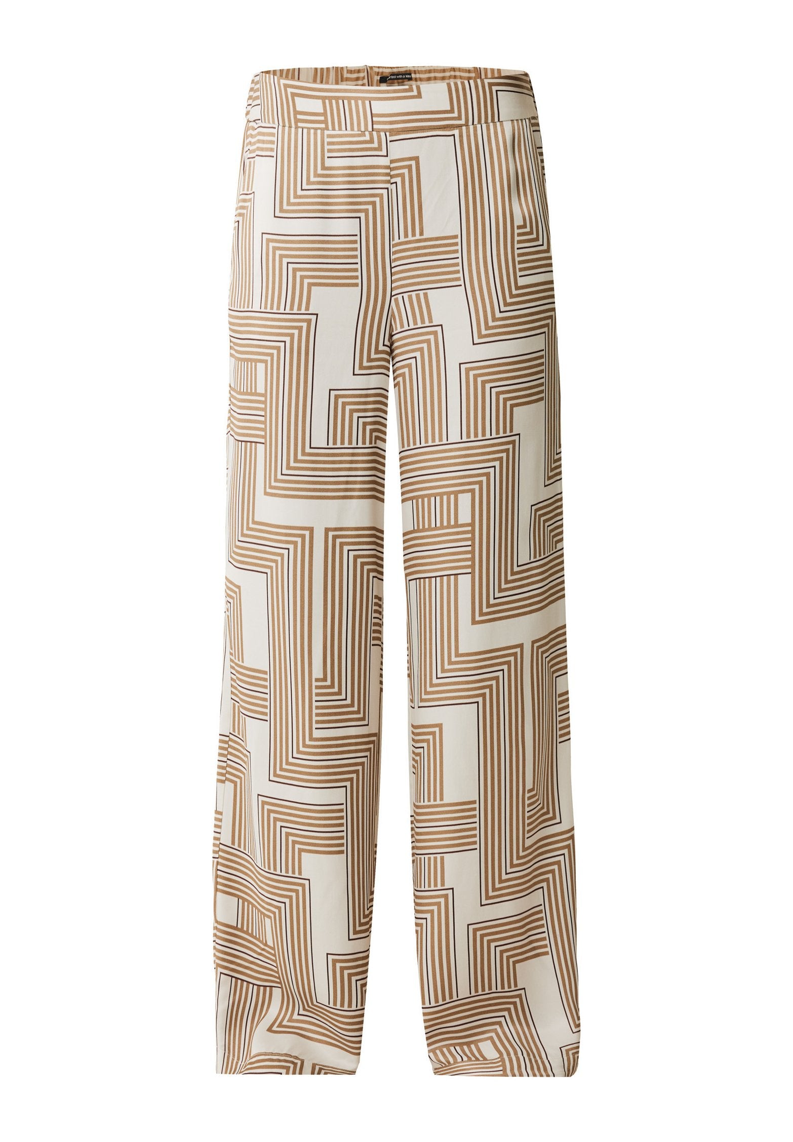 Weite Hosen auf einem hellen Hintergrund mit einem geometrischen Muster aus braunen Linien. Der Stoff wirkt glatt und hat eine weiche Textur.