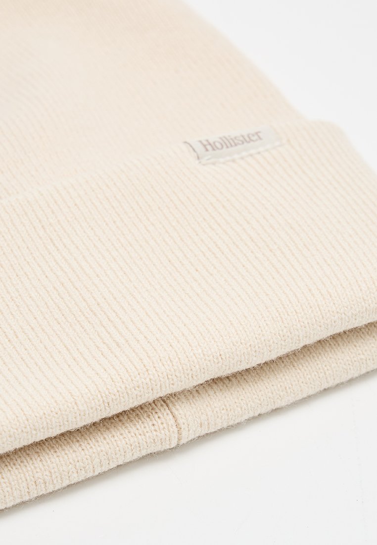 Hollister Co. BEANIE