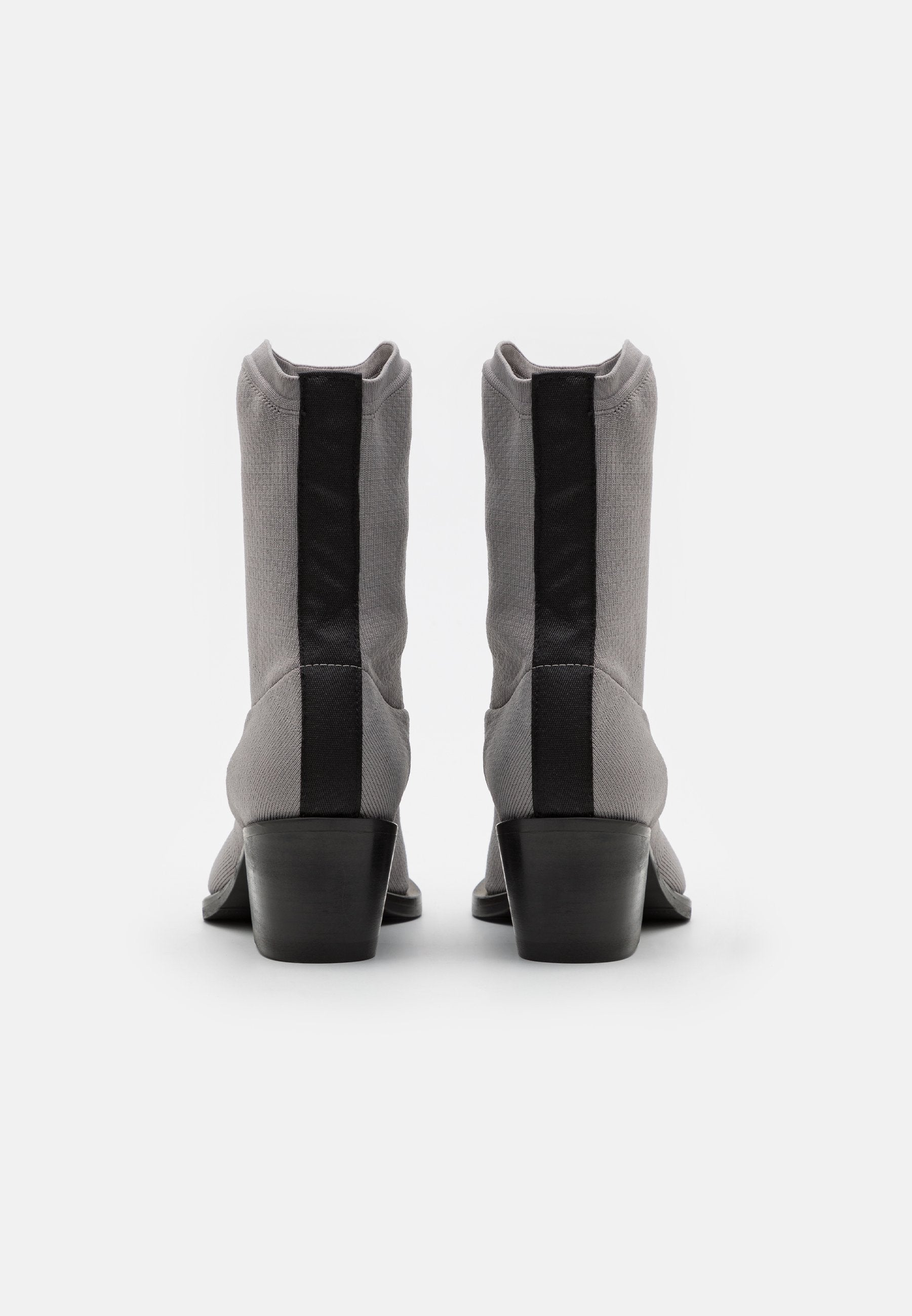 N°21 BOOTS