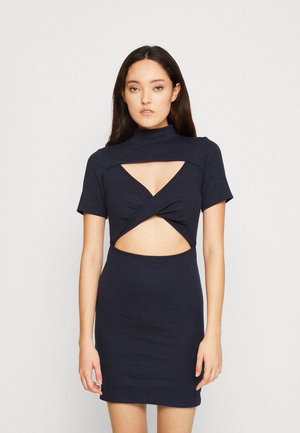 WAL G. WILLOW CUT OUT MINI