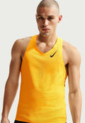 Nike Performance M NK DFADV AROSWFT SINGLET - Top - laser orange/black