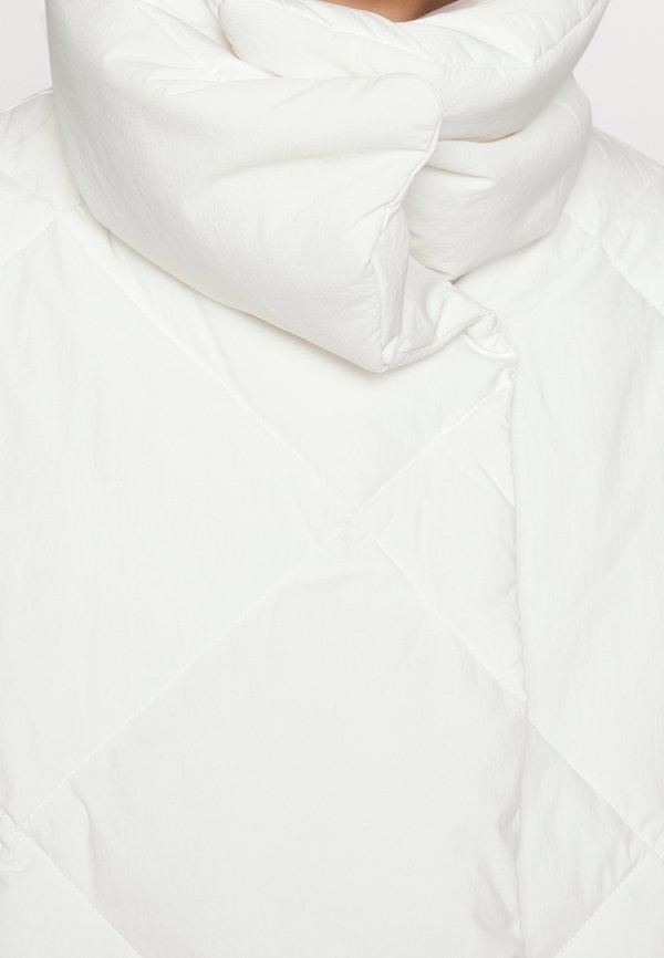 Calvin Klein TRANSFORM PADDED JACKET