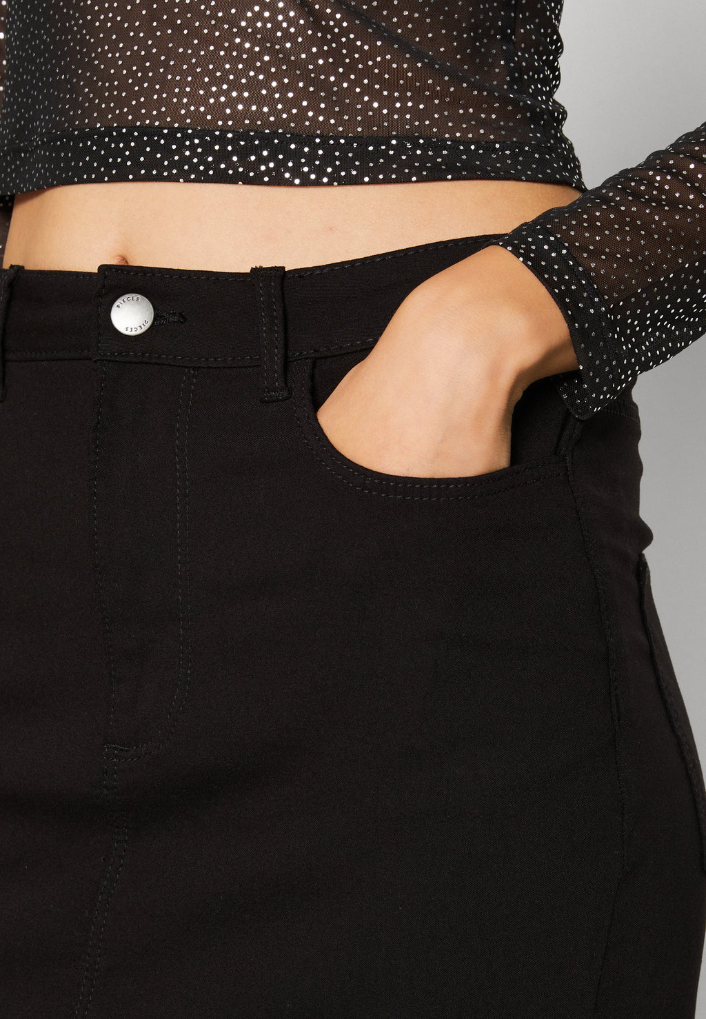 Pieces PCSKIN SLIM SHORT SKIRT