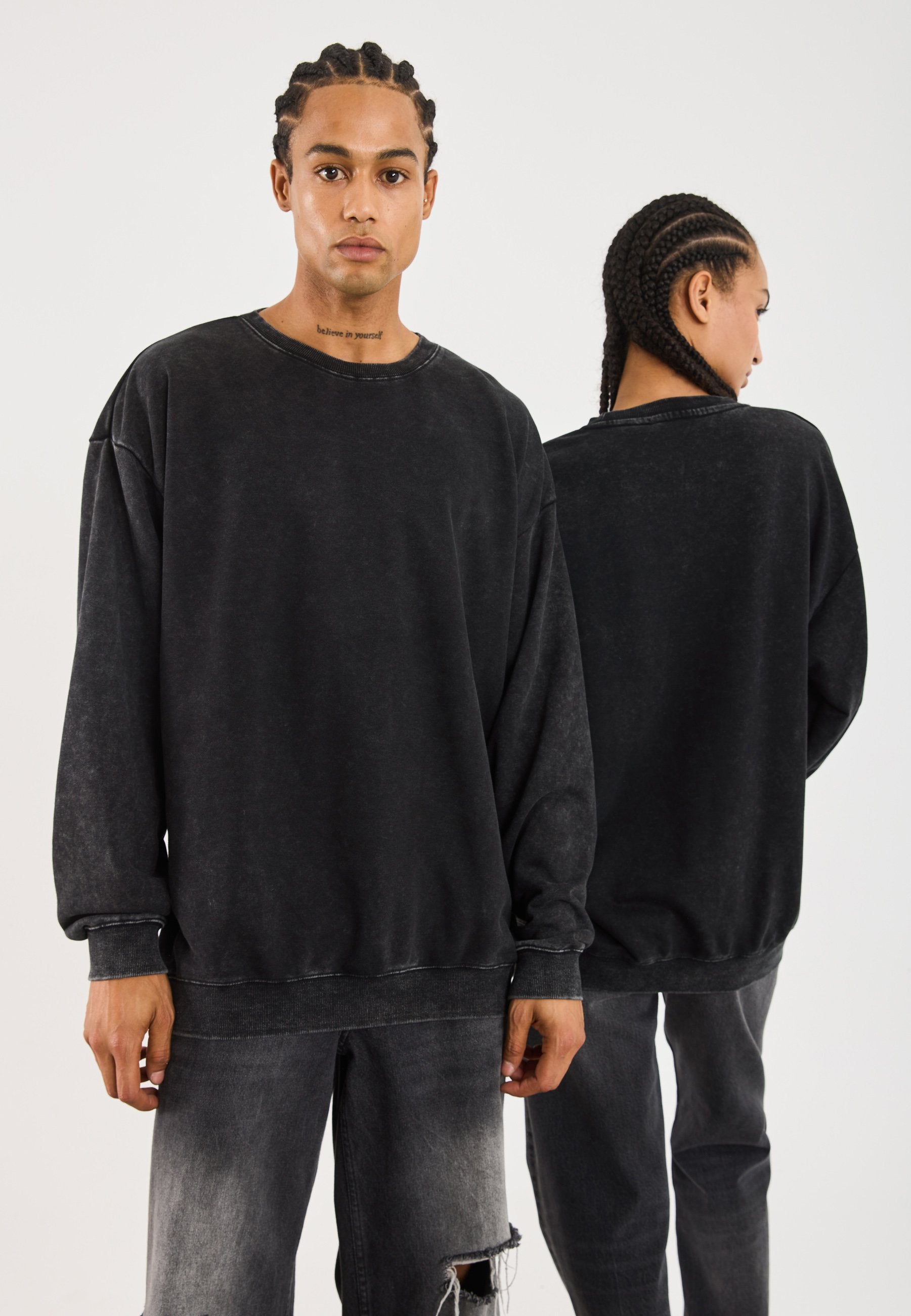 YOURTURN UNISEX OVERSIZED FIT WASHED SWEATSHIRT
