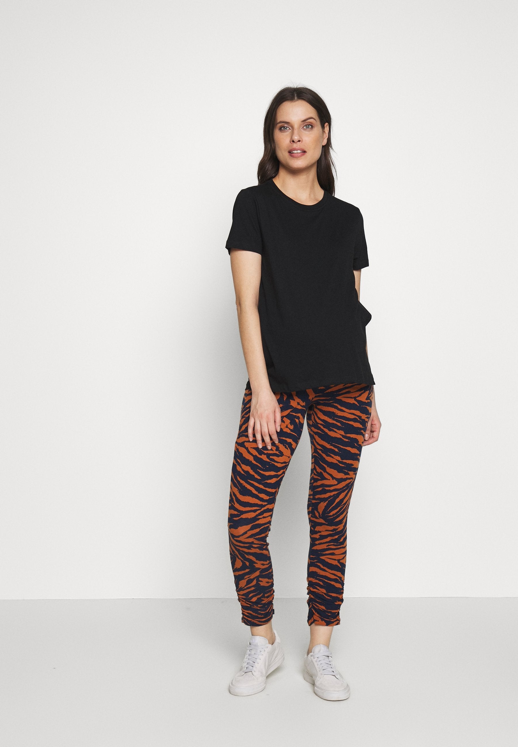 LOVE2WAIT PANTS ANIMAL PRINT