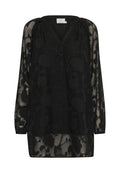Schwarze transparente Bluse mit floralen Mustern, V-Ausschnitt, eine Drei-Knopf-Leiste und langen Ärmeln mit elastischen Bündchen. Glattes, leichtes Material.