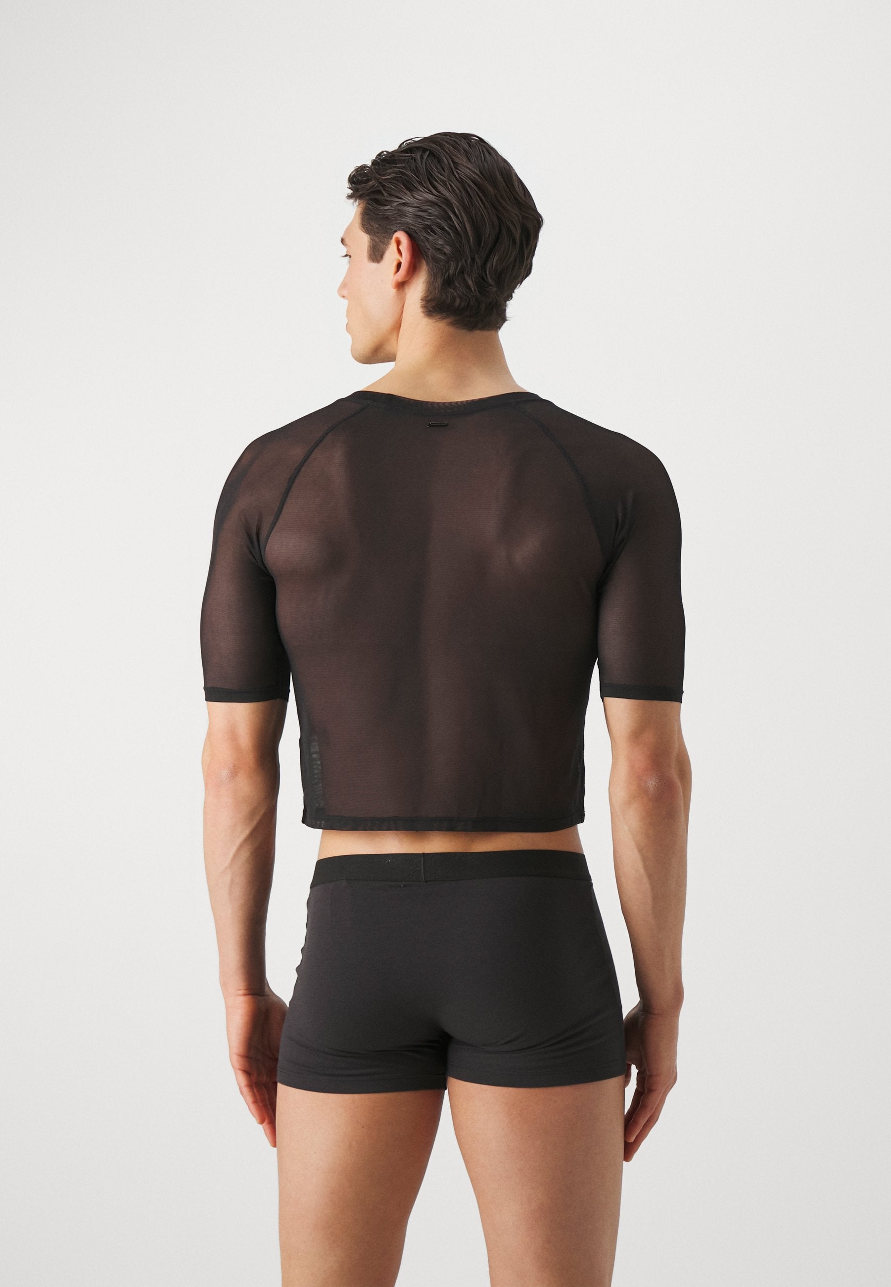We Are We Wear KAI SHORT SLEEVE CROP