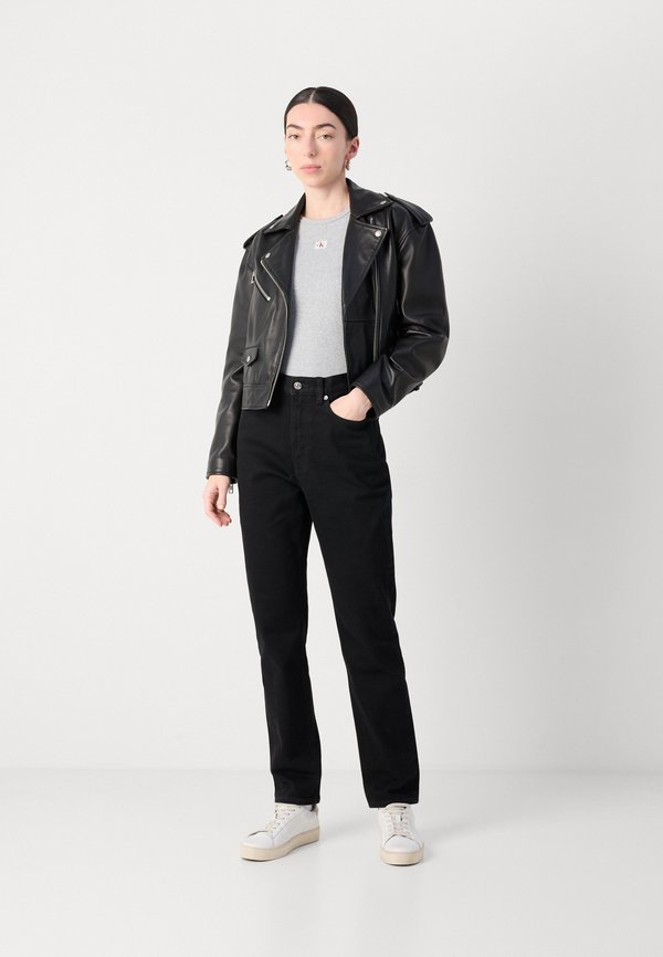 Calvin Klein Jeans NEW MOM
