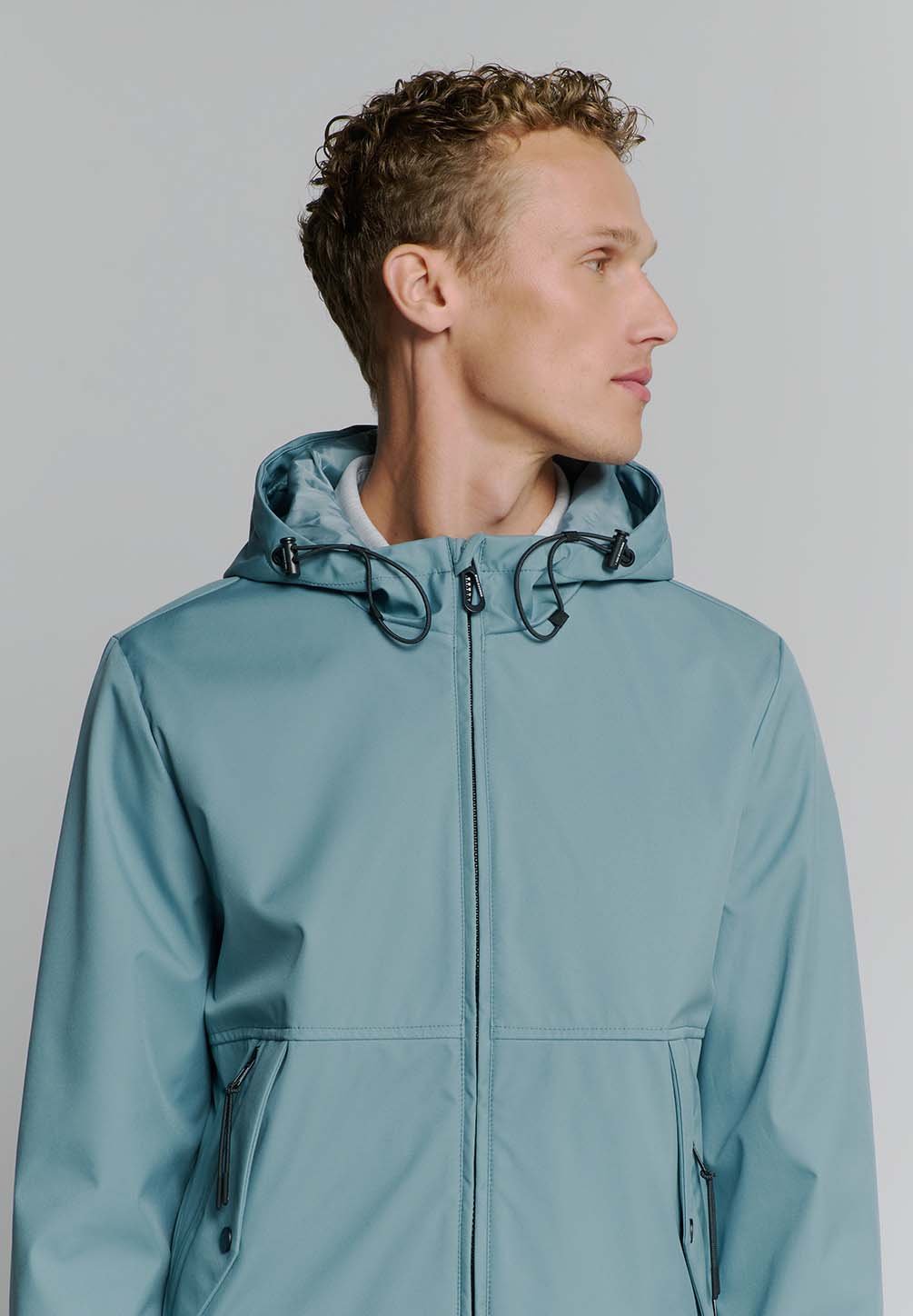 HOODED Media 6