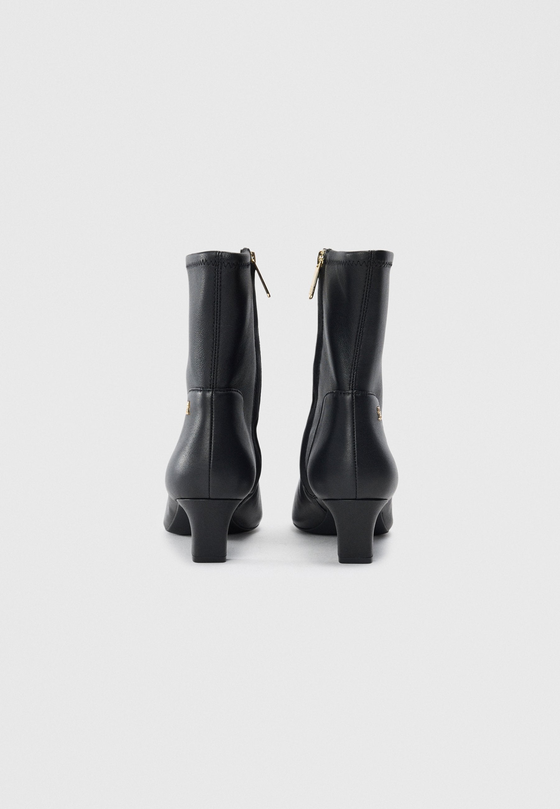 TH MONOGRAM PLAQUE LEATHER MID BOOTS Media 3