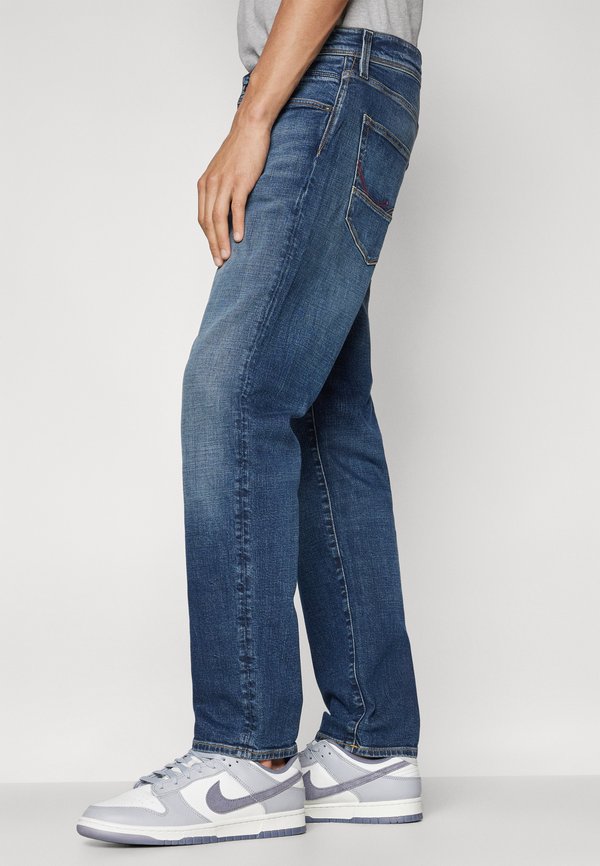 Jack & Jones Tapered fit JJIMIKE JJFOX CB 055