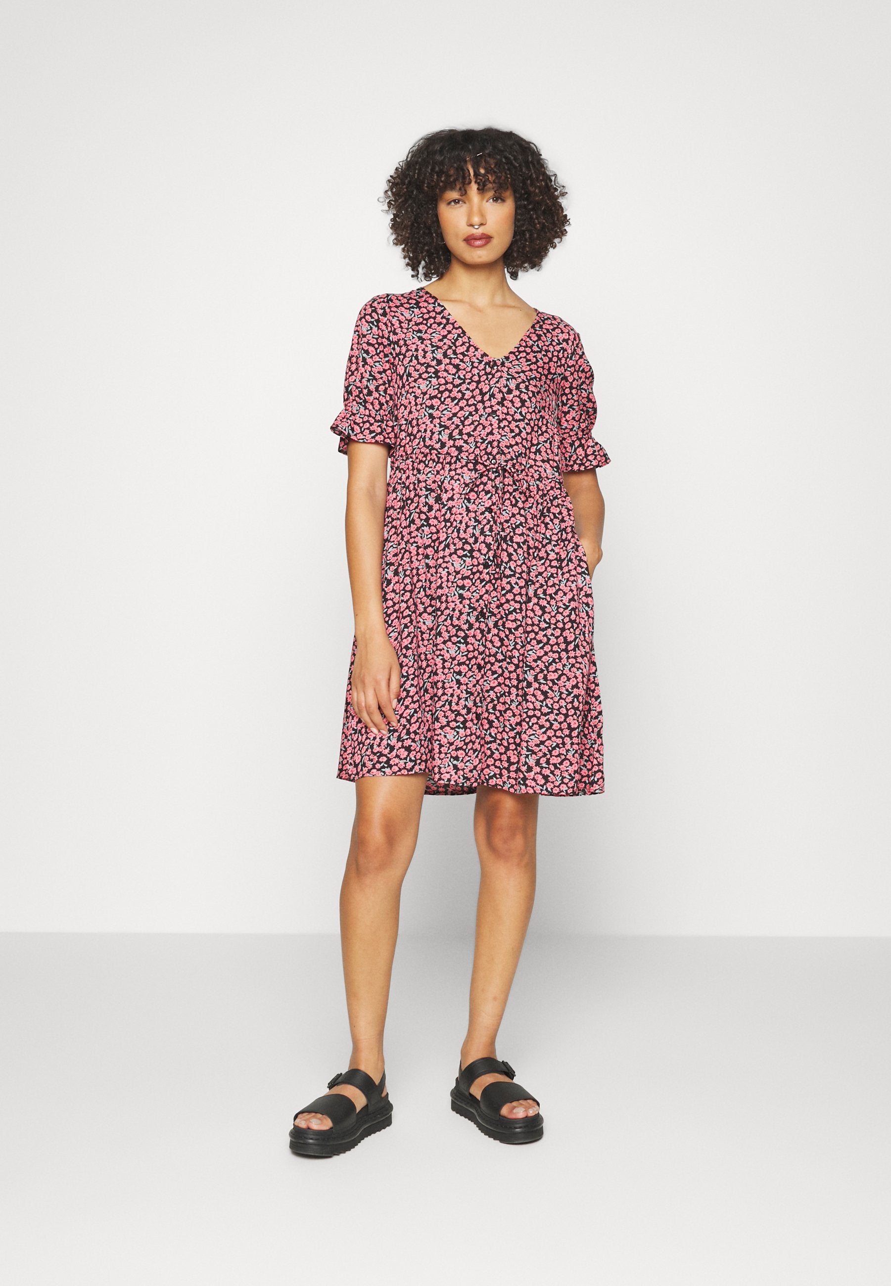 Pieces PCNYA CARLA DRESS