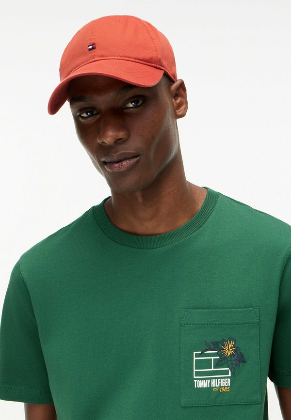Tommy Hilfiger TH FLAG SOFT 6 PANEL CAP UNISEX - Cap - rustic clay