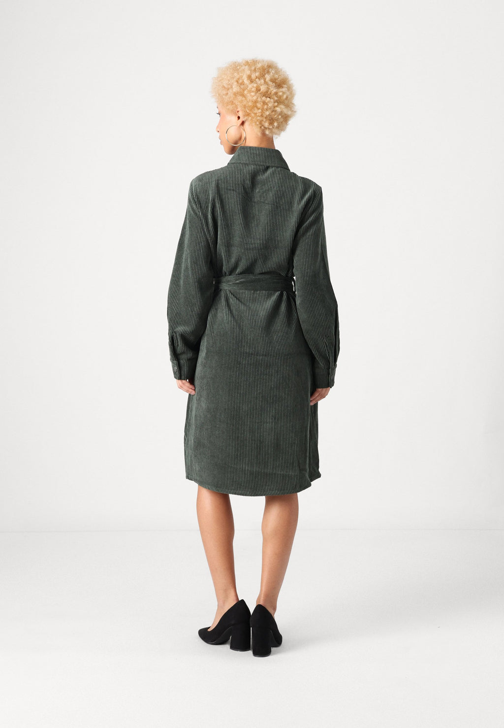 ONLMERLE BELTET DRESS Media 4