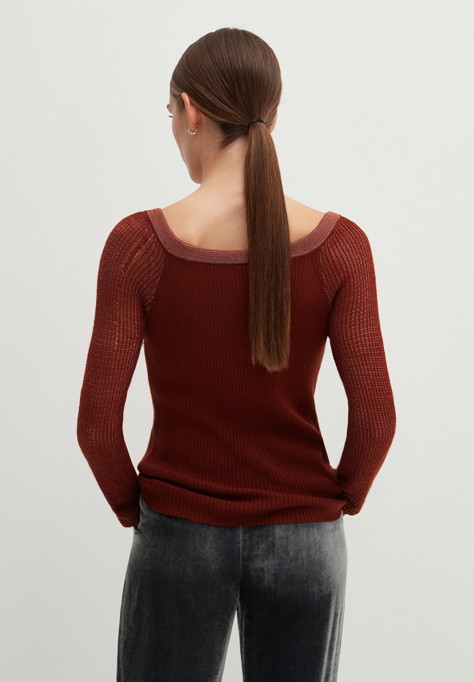 Stefanel WITH SWEETHEART NECKLINE AND DETAILS