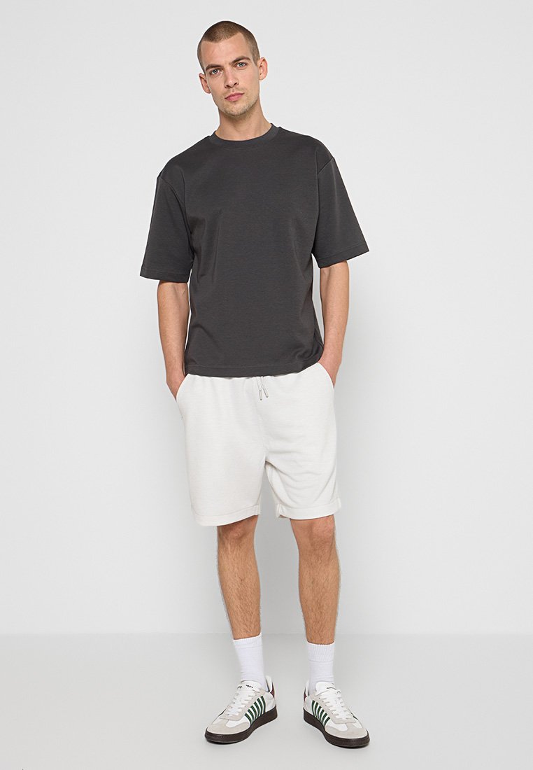 Lyle & Scott