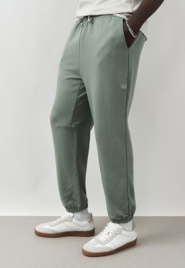 Calvin Klein  ICON SPORT