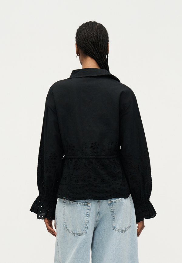 YAS YASLUMA TIE SHIRT