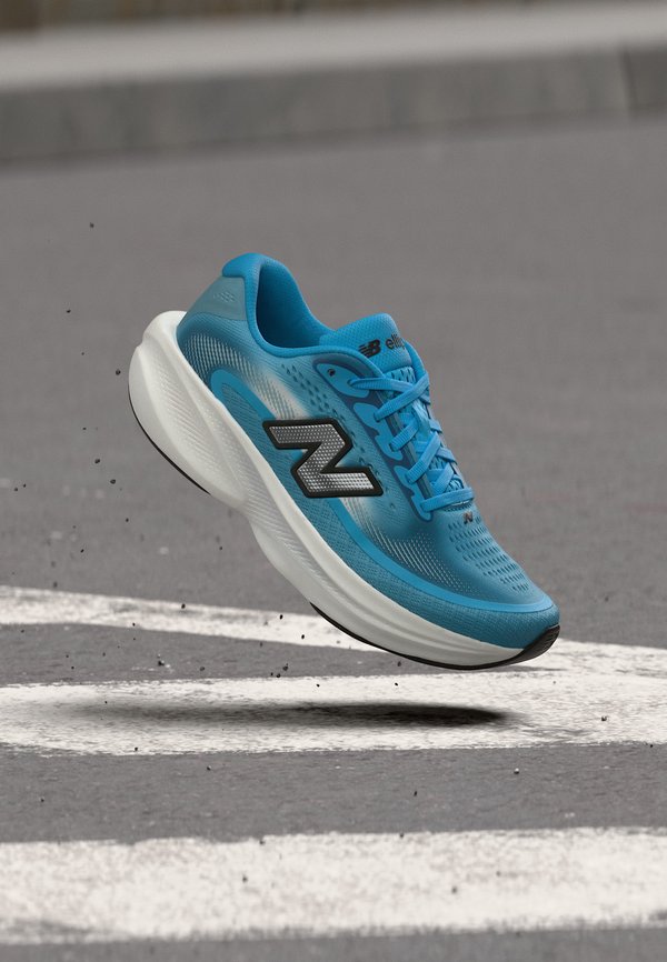 New Balance ELLIPSE V1 - Road running shoes - altitude / north sea