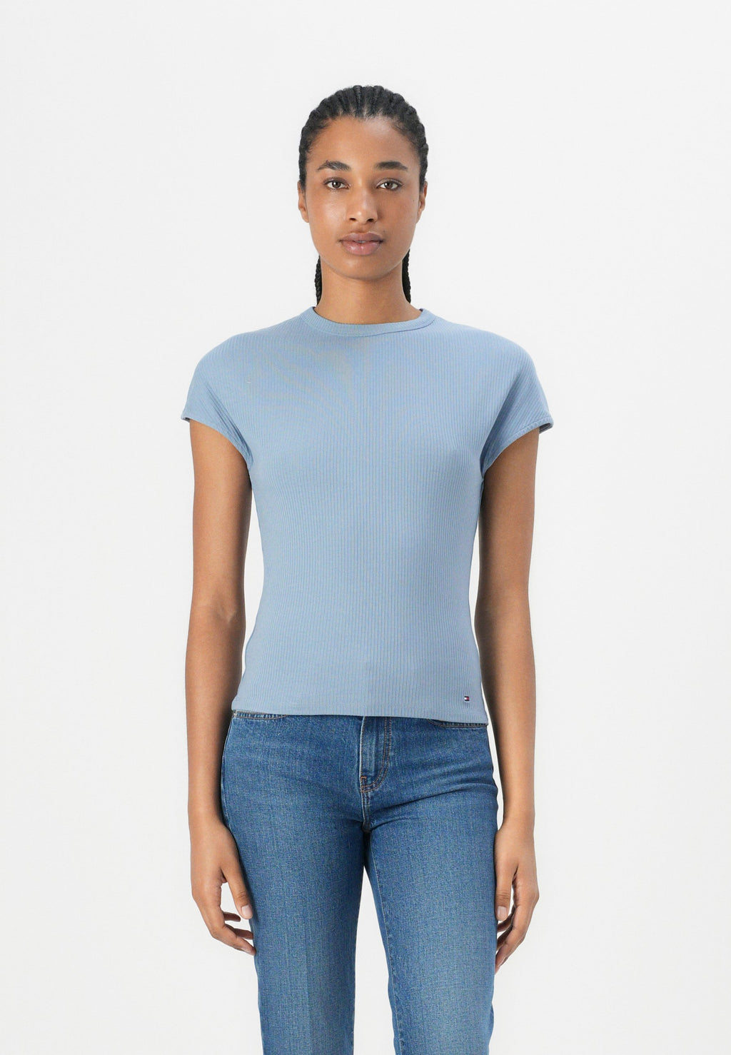 SLIM TEE Media 3