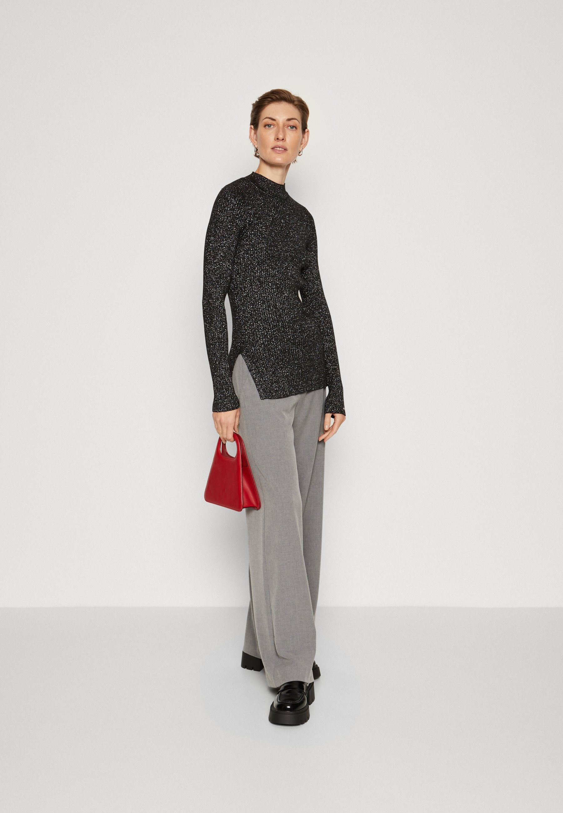 SWEATER Media 2