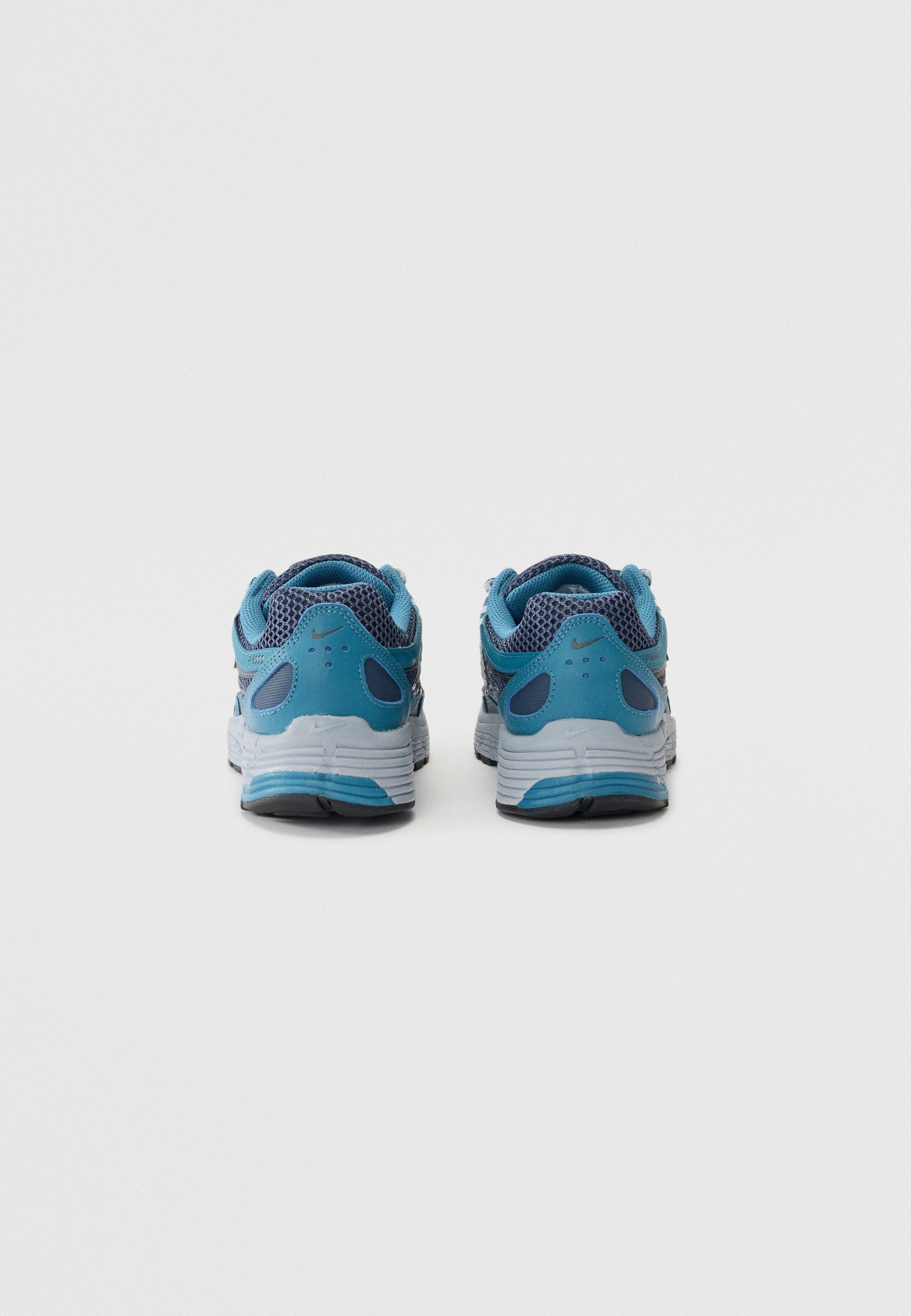 Nike Sportswear P 6000 SE