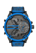 Herren Diesel Multifunktionsarmbanduhr in Blau und Schwarz mit drei Zeitzonen, Chronographenunterzifferblättern, Datumsanzeige und strukturiertem Textilarmband.