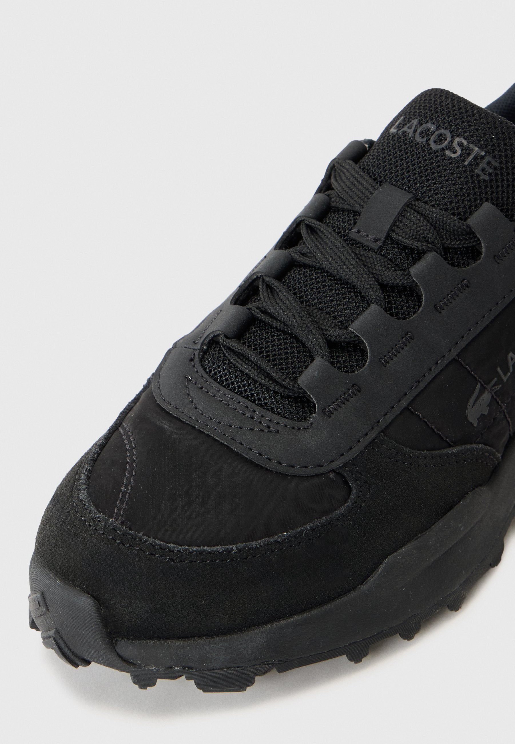 Lacoste ELITE EVO 225