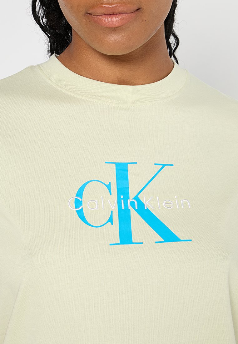 Calvin Klein Jeans HERO