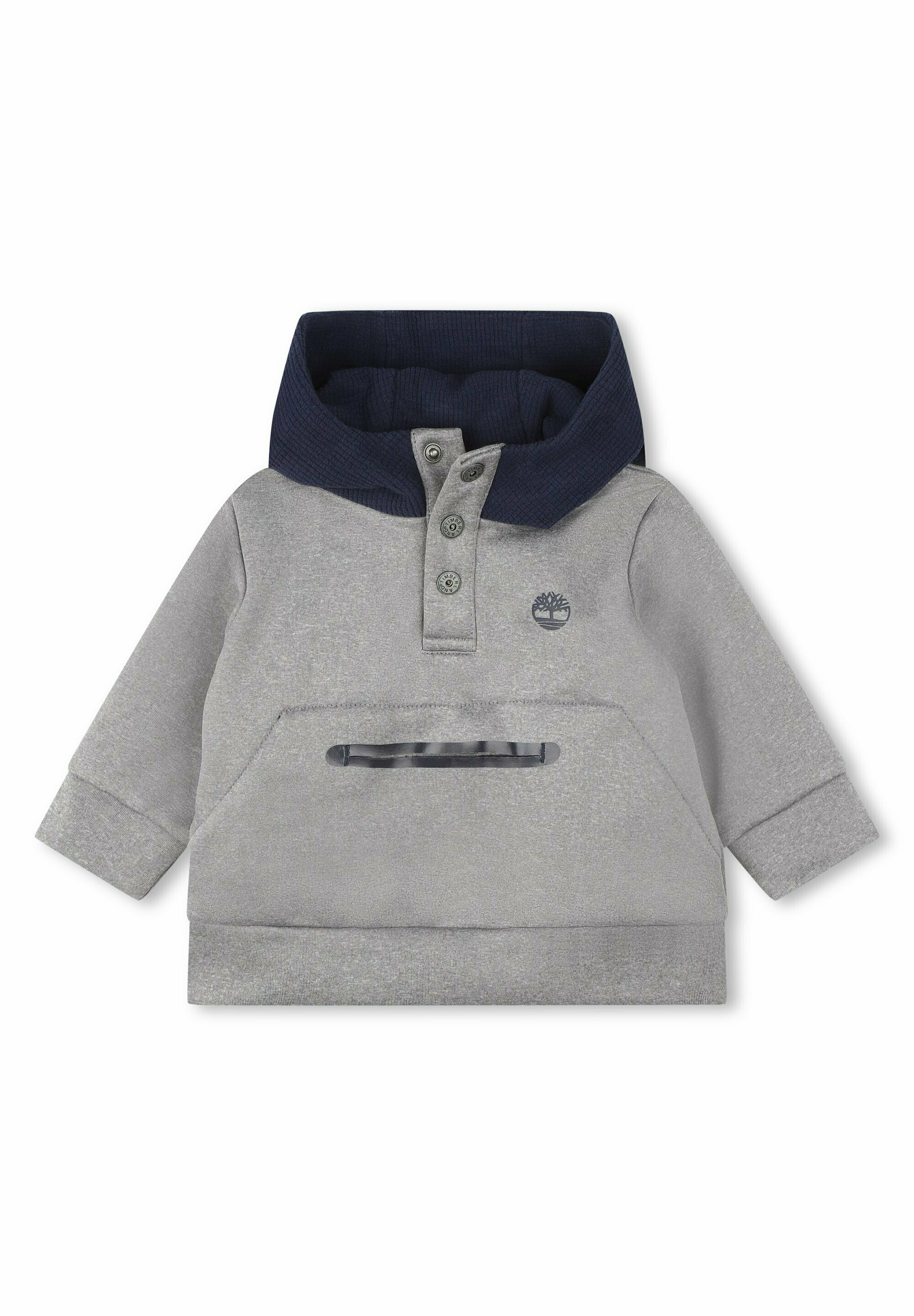 Grauer Kapuzenpullover mit einem marineblauen gerippten Kragen, Knopfleiste und einer Kängurutasche. Weicher Stoff mit strukturiertem Erscheinungsbild und Logo-Detail.