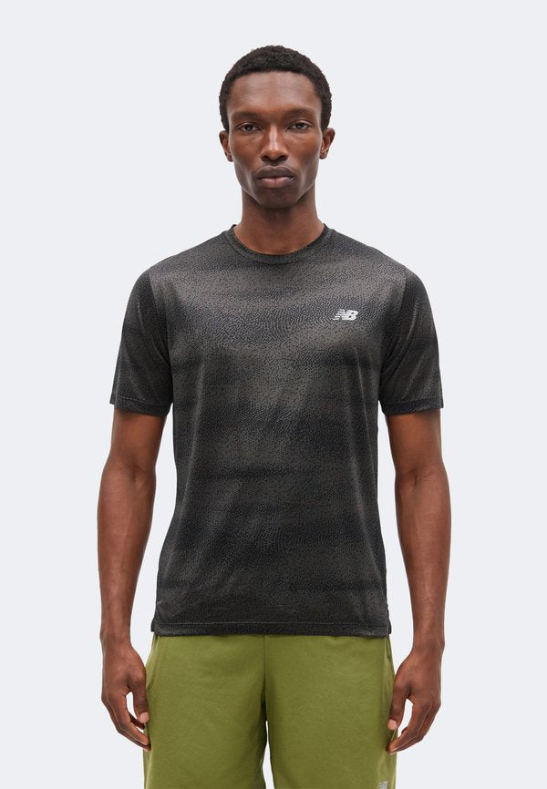 New Balance ATHLETICS - Sports T-shirt - black