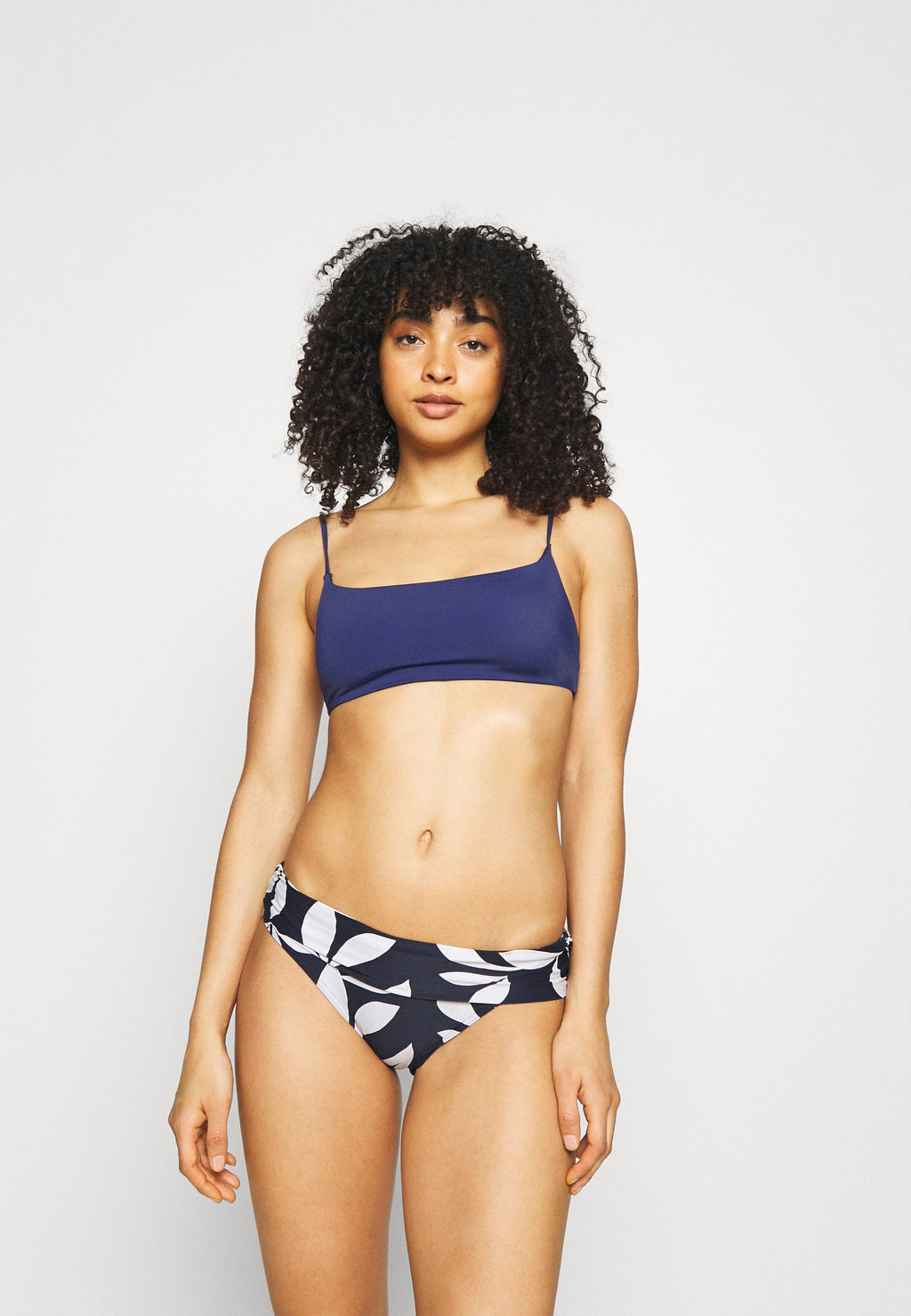 Marks & Spencer MONO FLORAL
