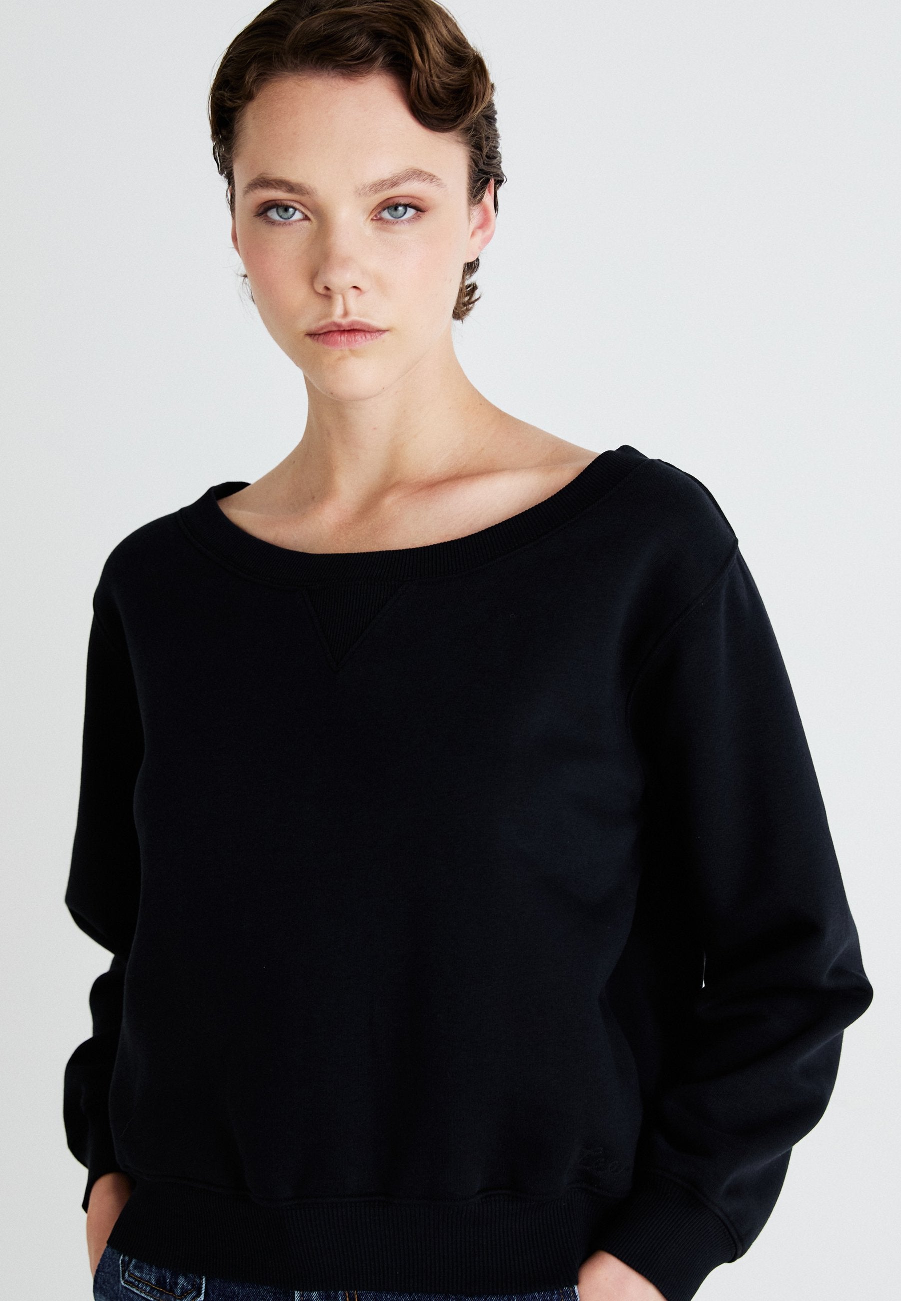 Lee OFF SHOULDER