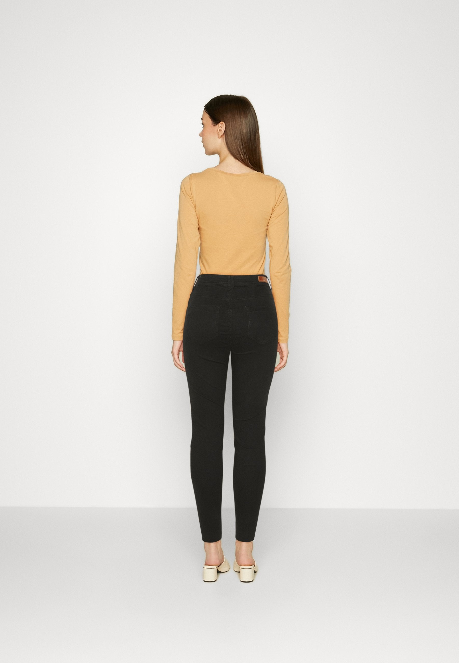 ONLY ONLMISSOURI SEAMLESS PANT