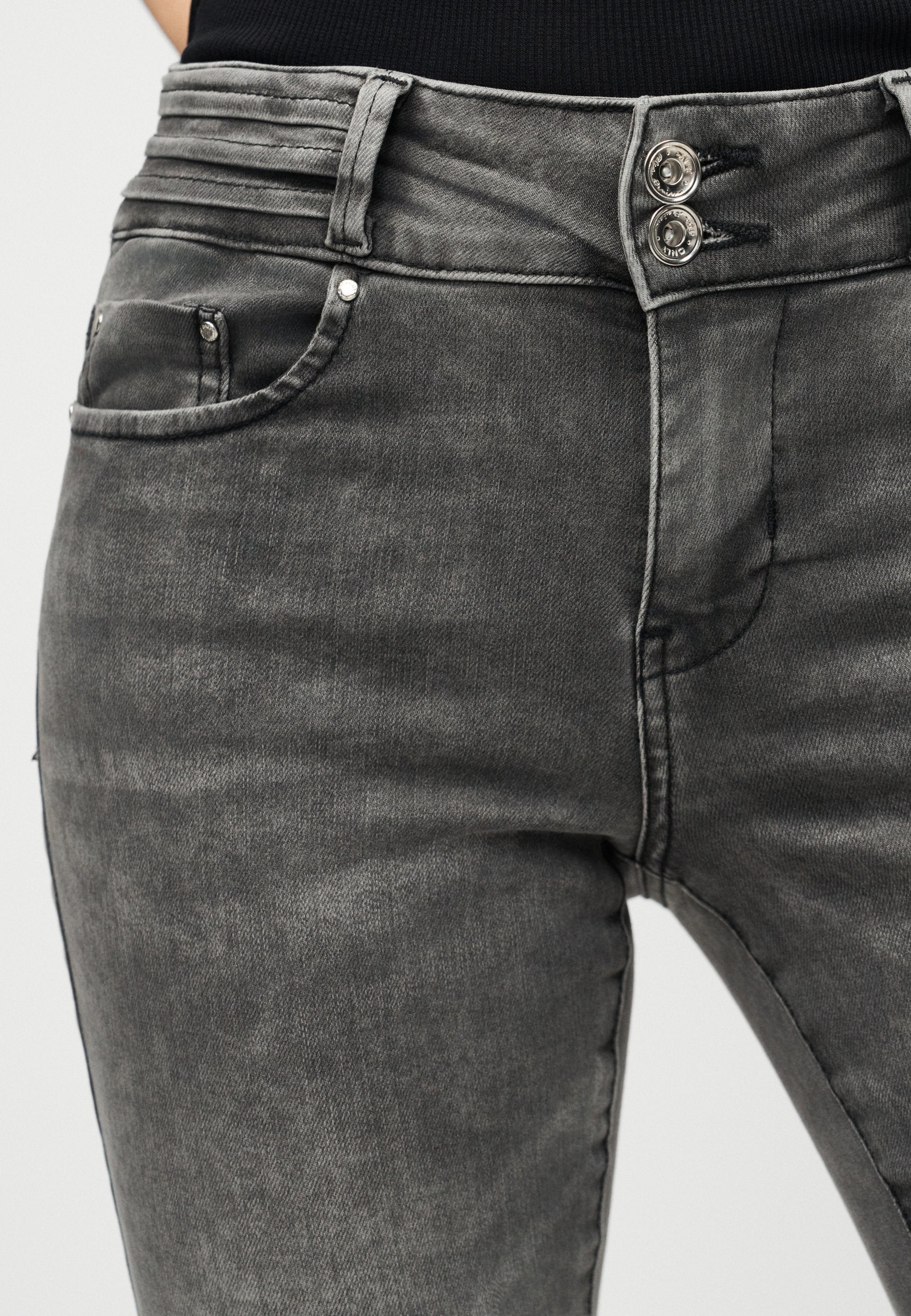 ONLBLUSH MID WAIST BOX Media 6