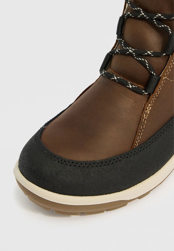 ECCO TRACE LITE