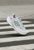 New Balance ELLIPSE V1 - Road running shoes - white