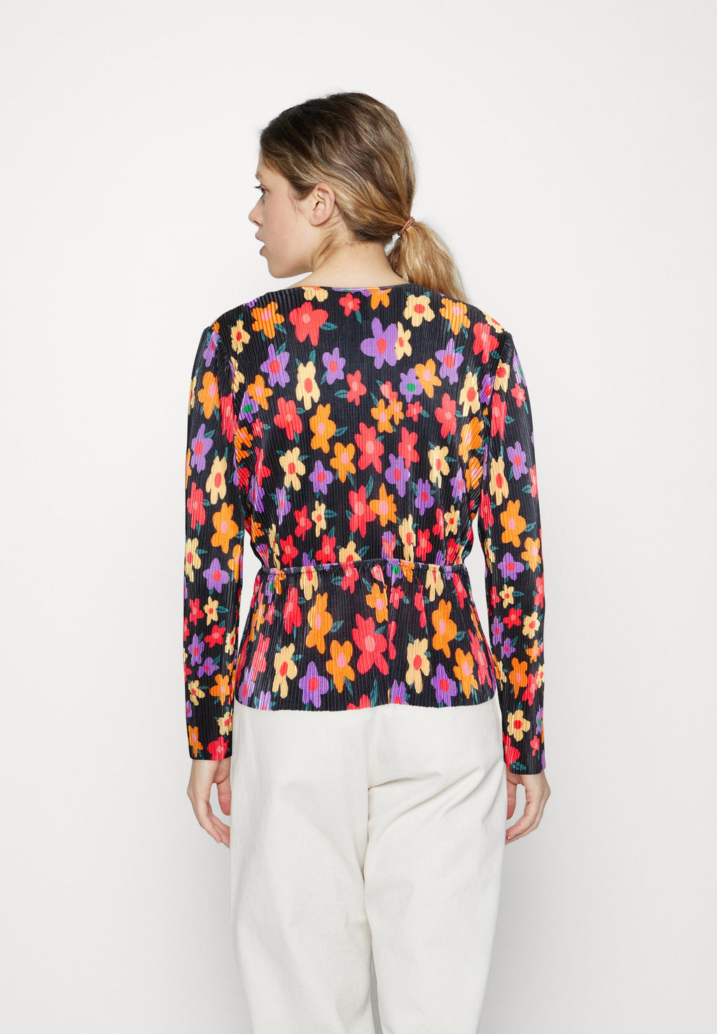 ONLY ONLCLAUDIA V NECK