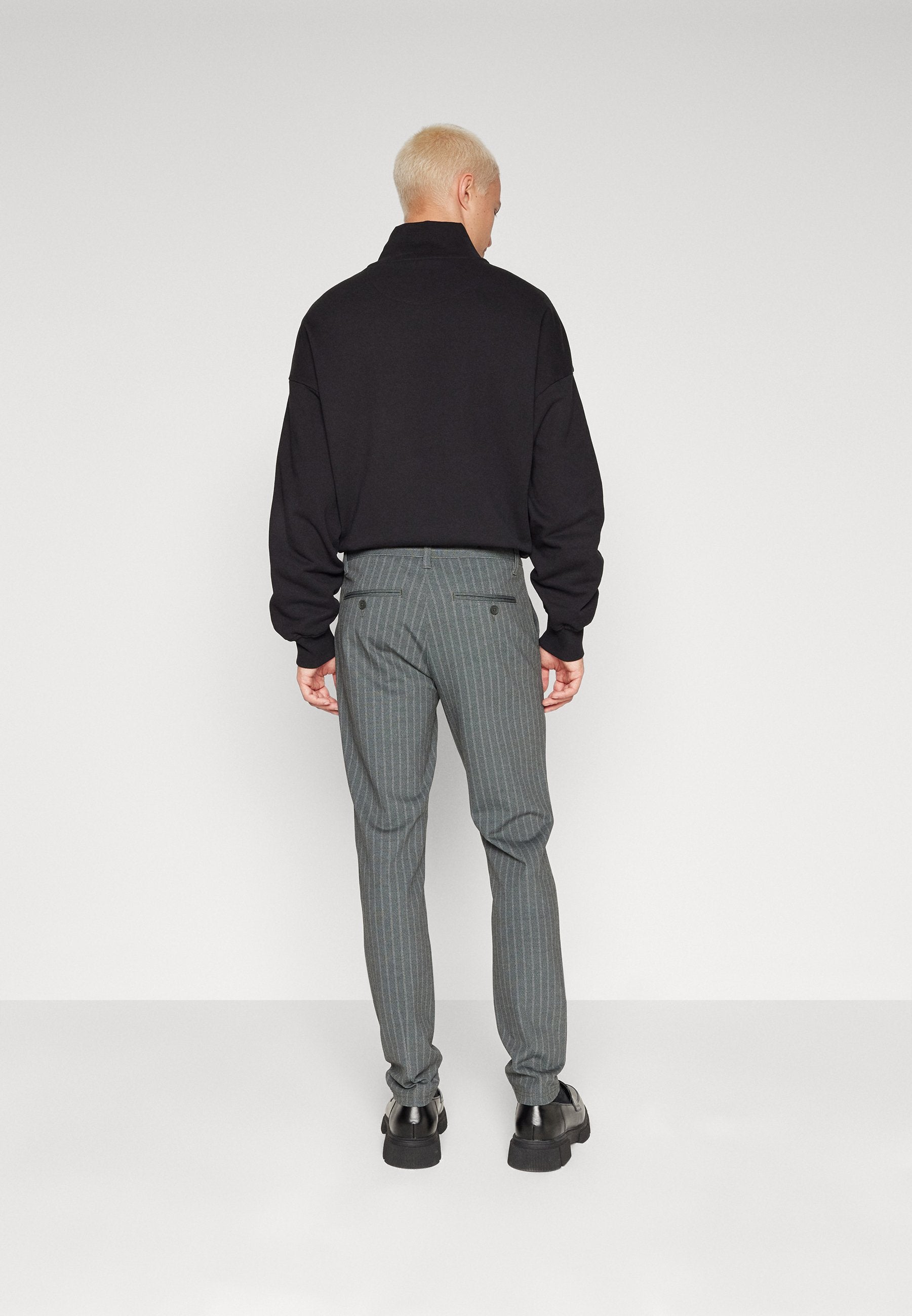ONSMARK PANT Media 4
