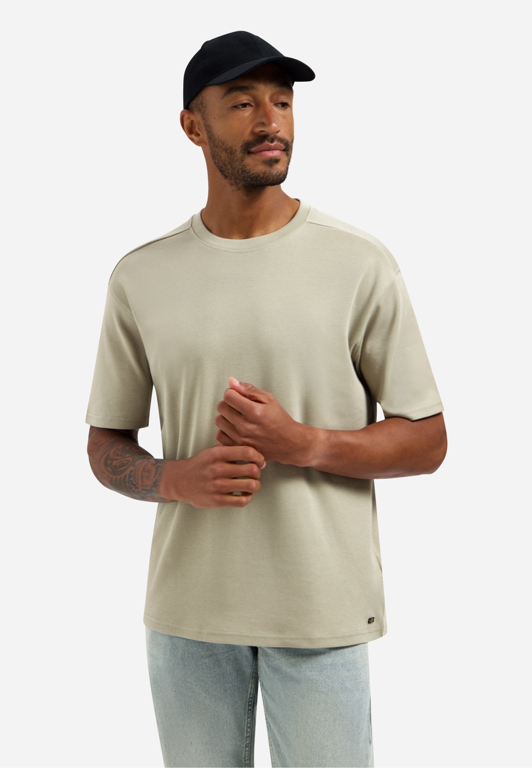 INTERLOCK WITH ROUND NECK Media 3