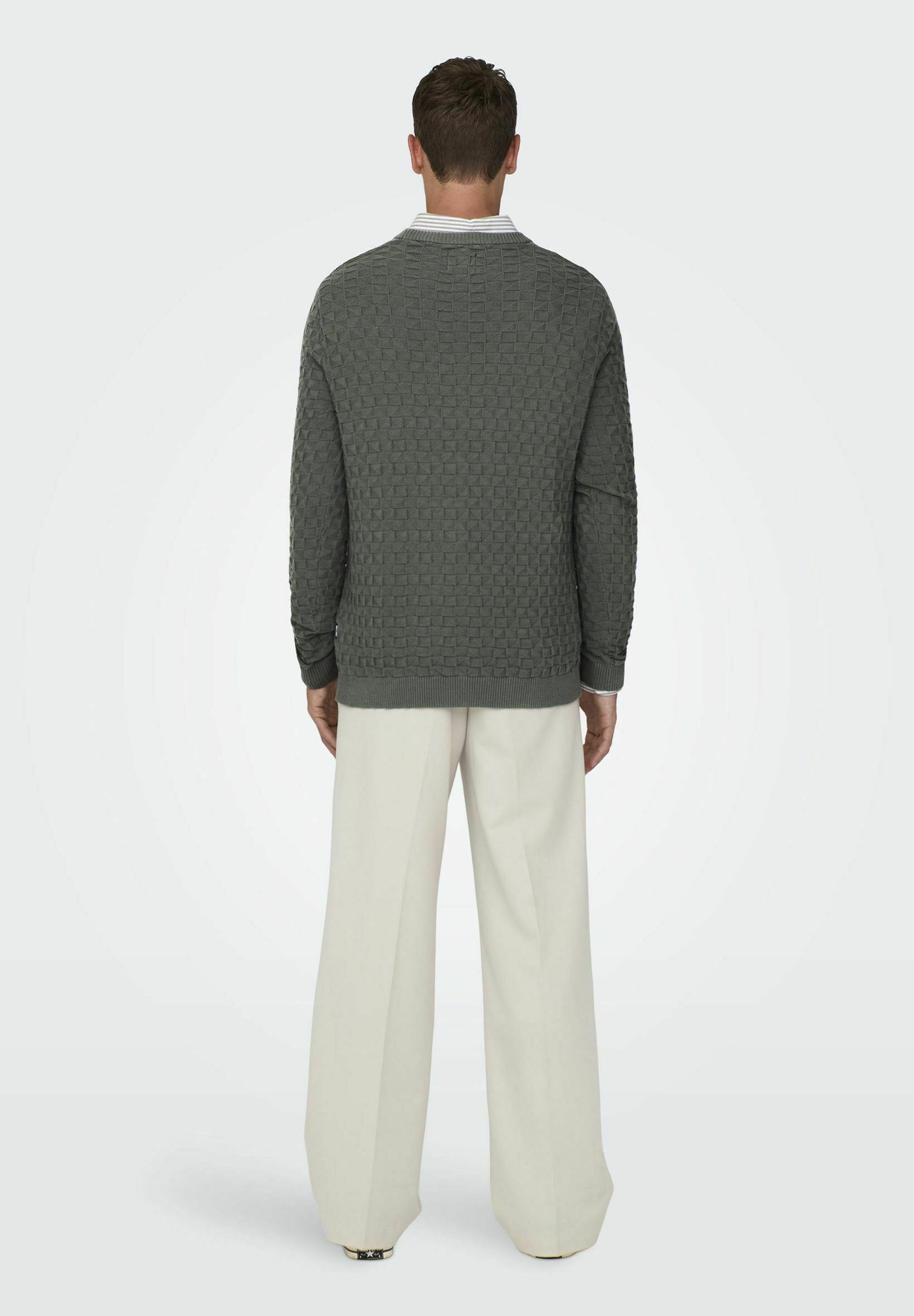 Knitted ONSKALLE Media 4