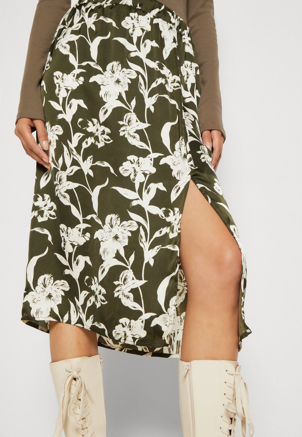 VILA VIJILIA SIRI MIDI SLIT SKIRT
