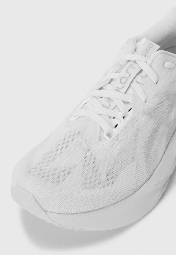 ASICS NOVABLAST 5