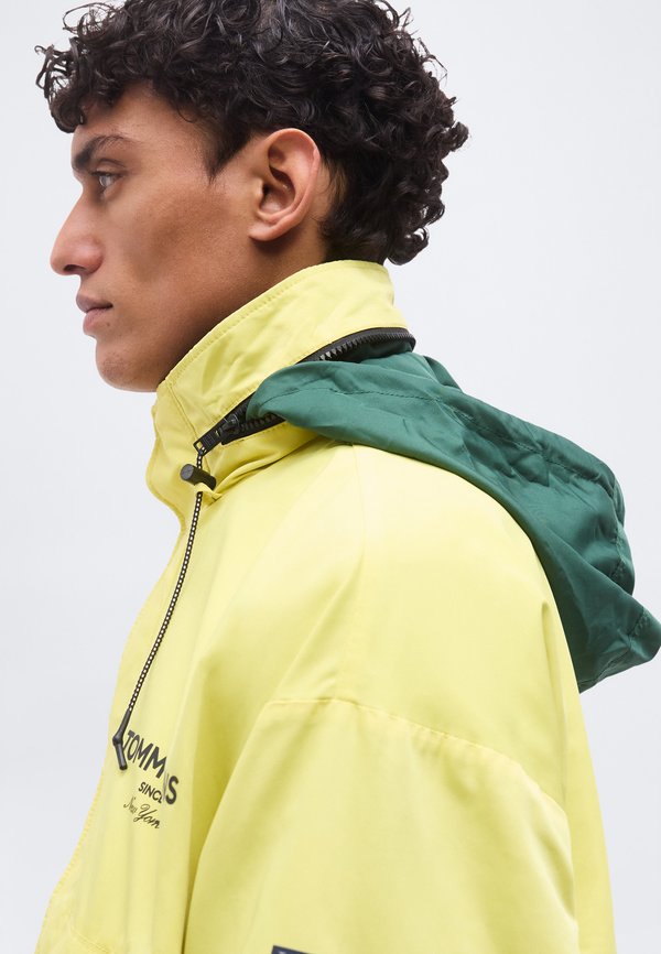 Tommy Jeans WATER REPELLENT COLOUR-BLOCKED OVERSIZED WINDBREAKER