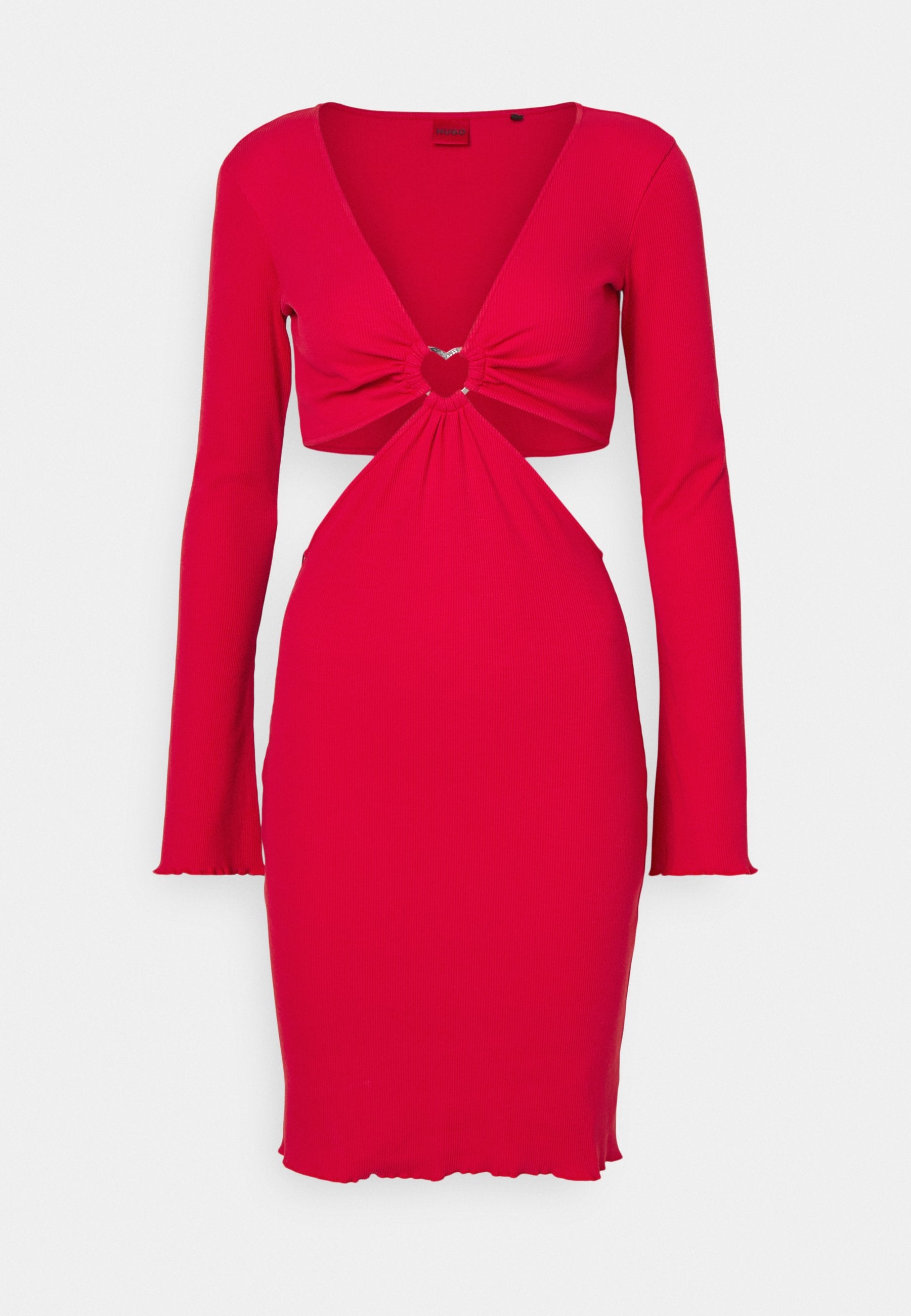 Rotes, samtiges Langarmkleid mit tiefem V-Ausschnitt, herzförmigem Ausschnitt und figurbetonter Silhouette mit einem fransigen Saum.