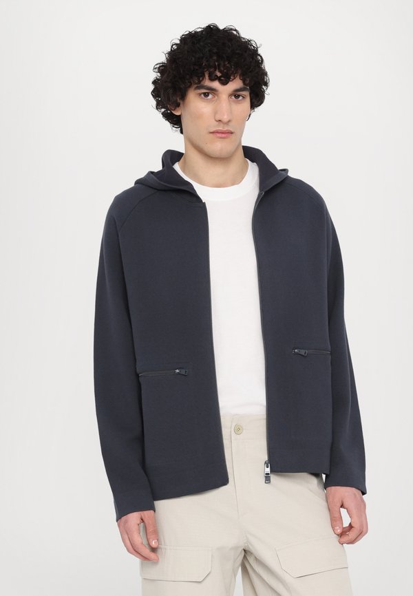 sandro EXPLORER