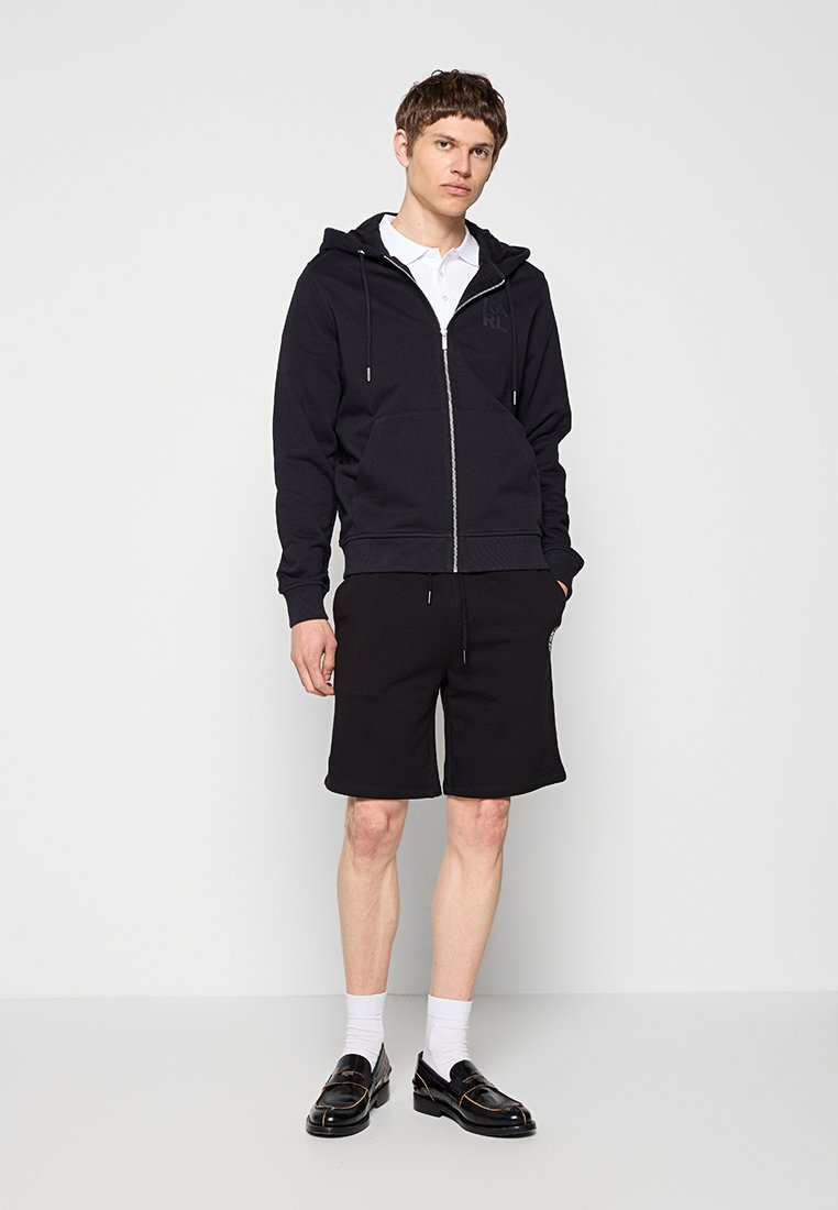 KARL LAGERFELD Shorts Media 2