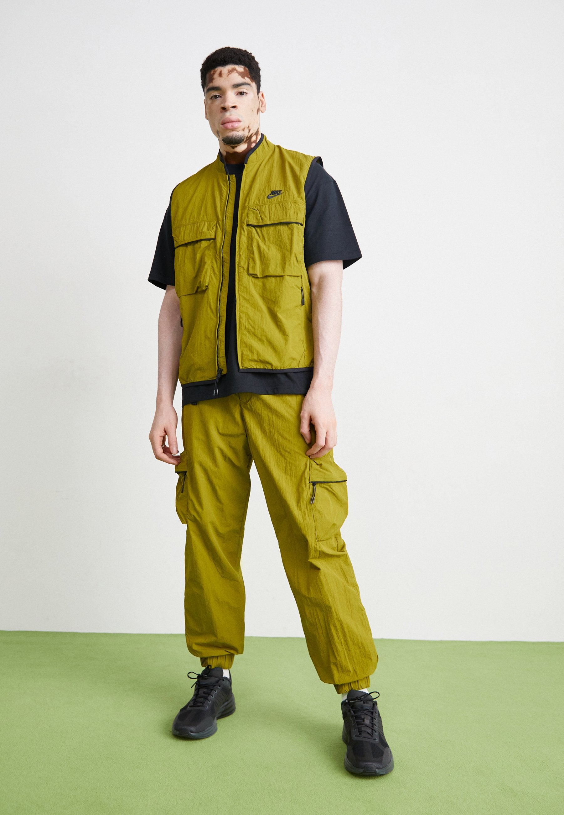 Nike Sportswear TECH WOVEN VEST