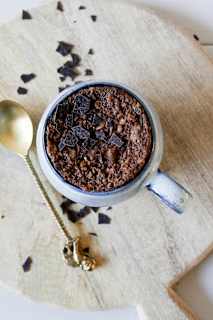 Porridge Cup, Hafer Schokolade mit Kakao Nibs Davert